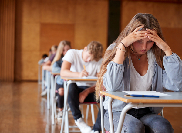 Σχολείο:  εξετάσεις & άγχος